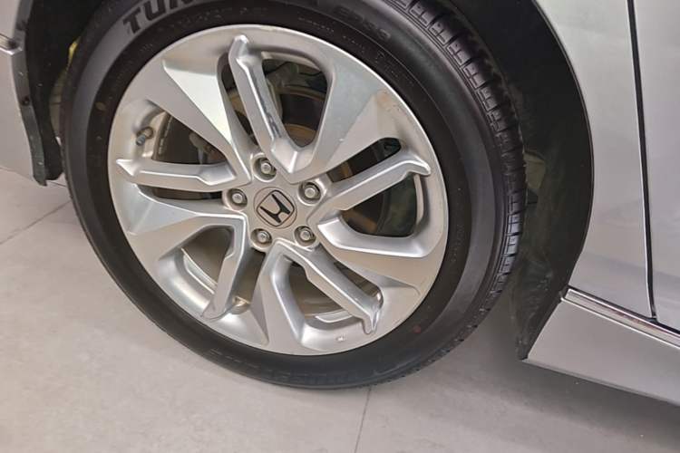 Used Honda Accord 2018 260TURBO Elite Edition China VI Right Rear Wheel Hub