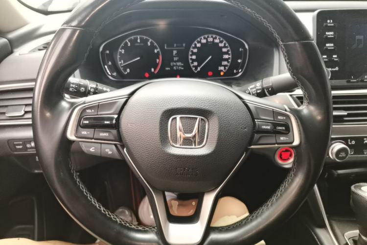 Used Honda Accord 2018 260TURBO Elite Edition China VI Steering Wheel
