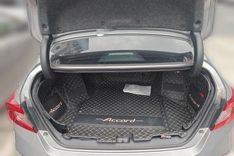 Used Honda Accord 2018 260TURBO Elite Edition China VI Trunk