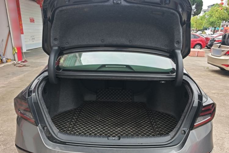 Used Honda Accord 2018 260TURBO Elite Edition China VI Trunk