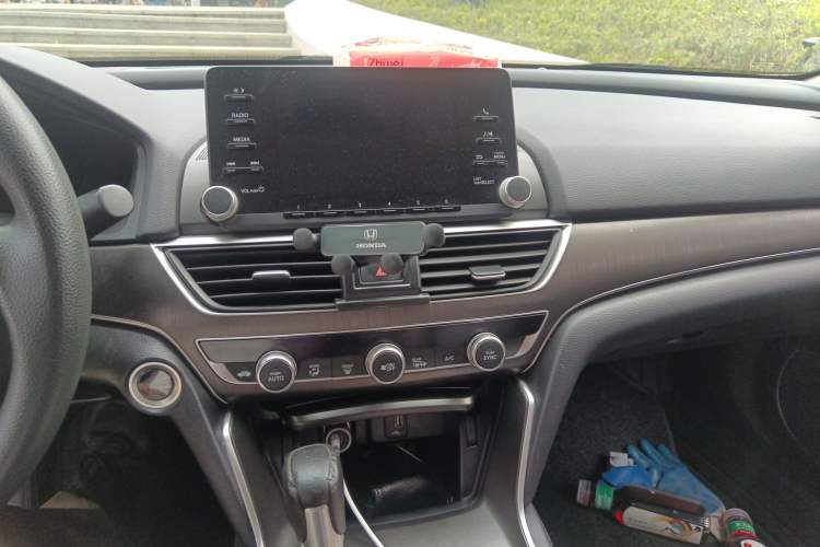 Used Honda Accord 2018 230TURBO Comfort Edition China VI Emission Standard Audio And AC Panel