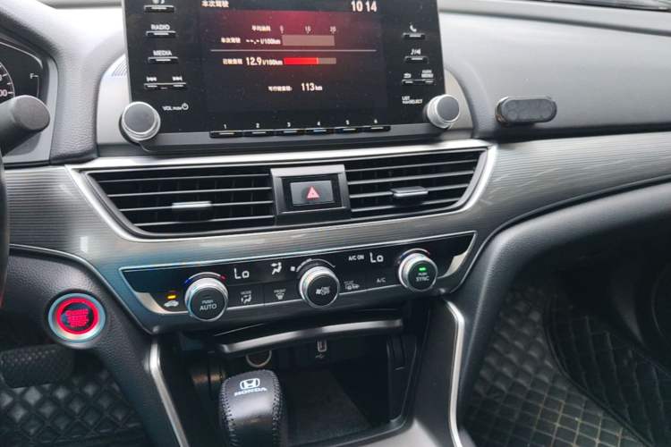 Used Honda Accord 2018 260TURBO Elite Edition China VI Audio And AC Panel