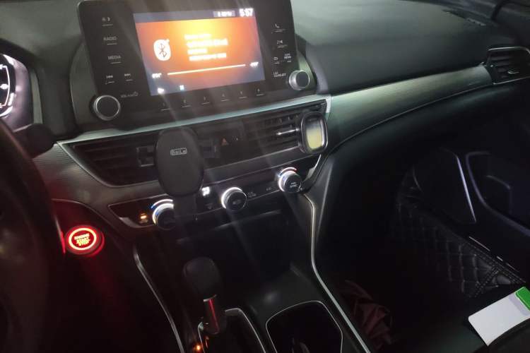 Used Honda Accord 2018 260TURBO Elite Edition China VI Audio And AC Panel