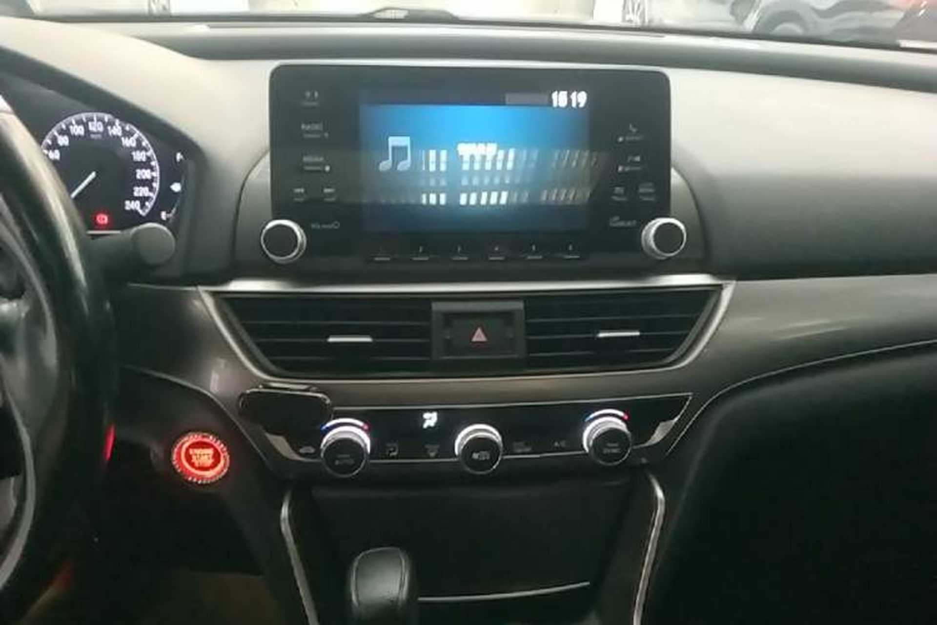 Used Honda Accord 2018 260TURBO Elite Edition China VI Audio And AC Panel