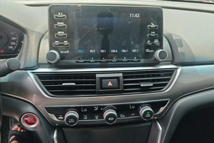 Used Honda Accord 2018 260TURBO Elite Edition China VI Audio And AC Panel