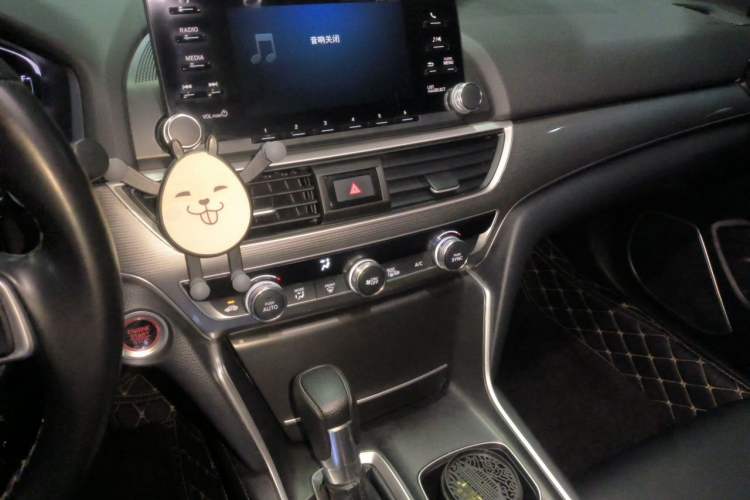 Used Honda Accord 2018 260TURBO Luxury Edition China VI Audio And AC Panel