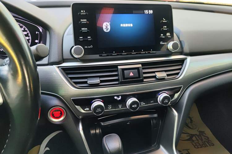 Used Honda Accord 2018 260TURBO Elite Edition China VI Audio And AC Panel
