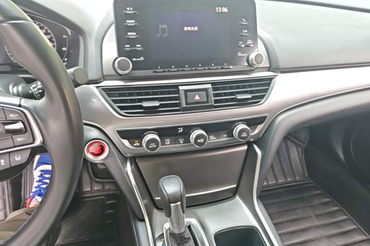 Used Honda Accord 2018 260TURBO Luxury Edition China VI Audio And AC Panel