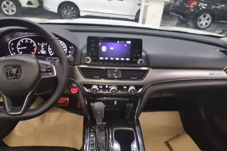 Used Honda Accord 2018 260TURBO Elite Edition China VI Audio And AC Panel
