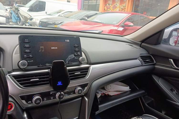 Used Honda Accord 2018 260TURBO Luxury Edition China V Emission Standard Audio And AC Panel