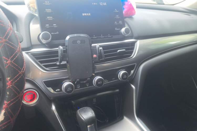 Used Honda Accord 2018 260TURBO Luxury Edition China VI Audio And AC Panel