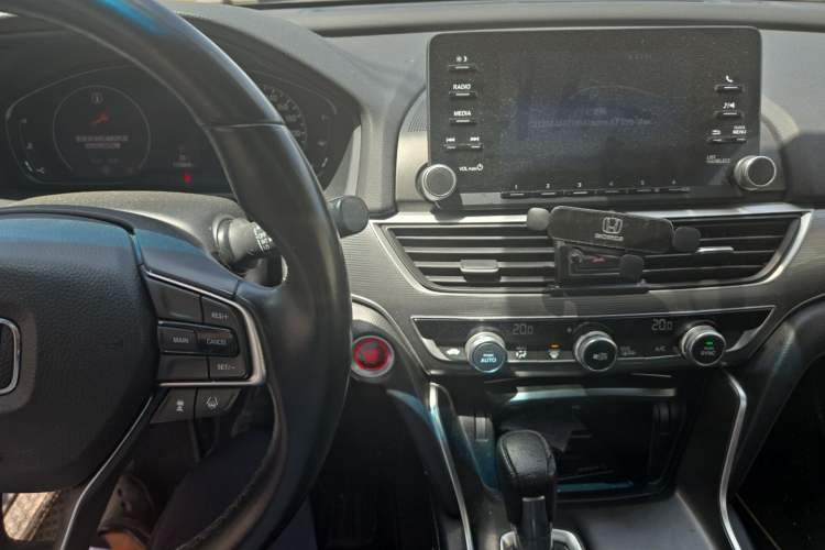 Used Honda Accord 2018 260TURBO Luxury Edition China VI Audio And AC Panel