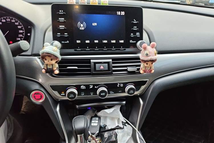 Used Honda Accord 2018 260TURBO Elite Edition China VI Audio And AC Panel