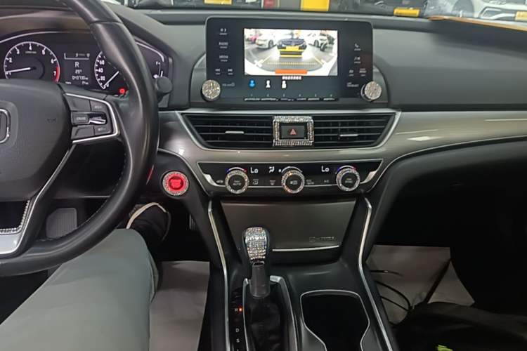 Used Honda Accord 2018 260TURBO Elite Edition China VI Audio And AC Panel