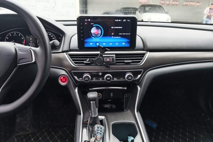 Used Honda Accord 2018 230TURBO Comfort Edition China VI Emission Standard Audio And AC Panel