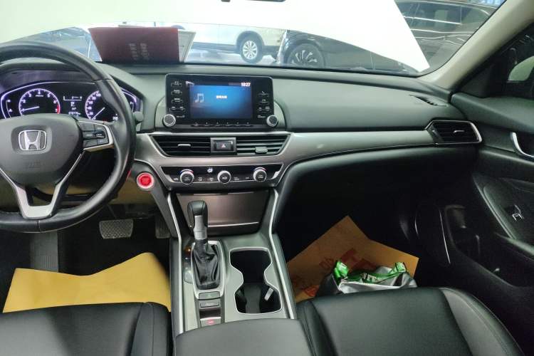 Used Honda Accord 2018 260TURBO Elite Edition China VI Audio And AC Panel
