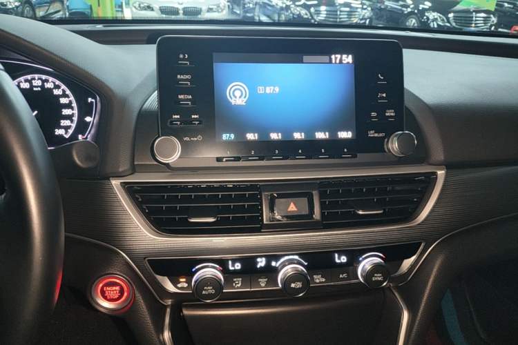 Used Honda Accord 2018 260TURBO Luxury Edition China VI Audio And AC Panel