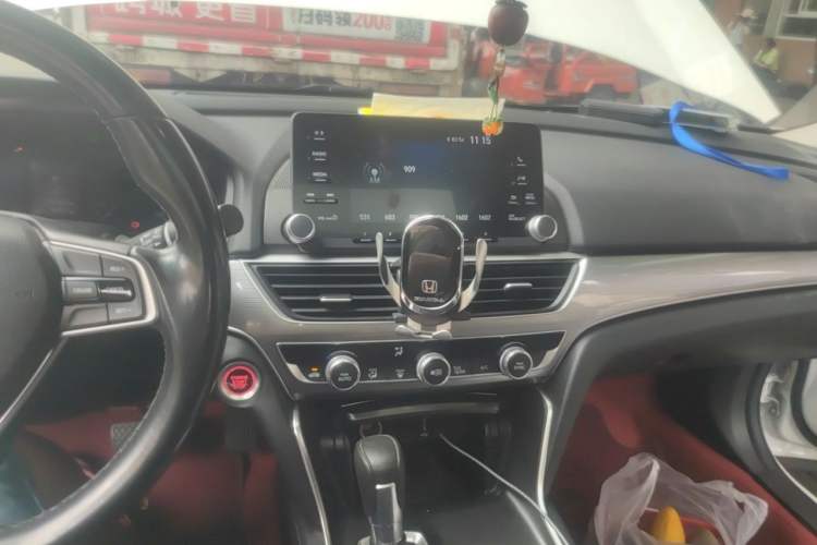 Used Honda Accord 2018 260TURBO Elite Edition China VI Audio And AC Panel