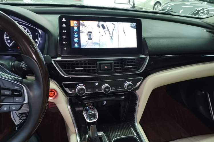 Used Honda Accord 2018 260TURBO Luxury Edition China VI Audio And AC Panel