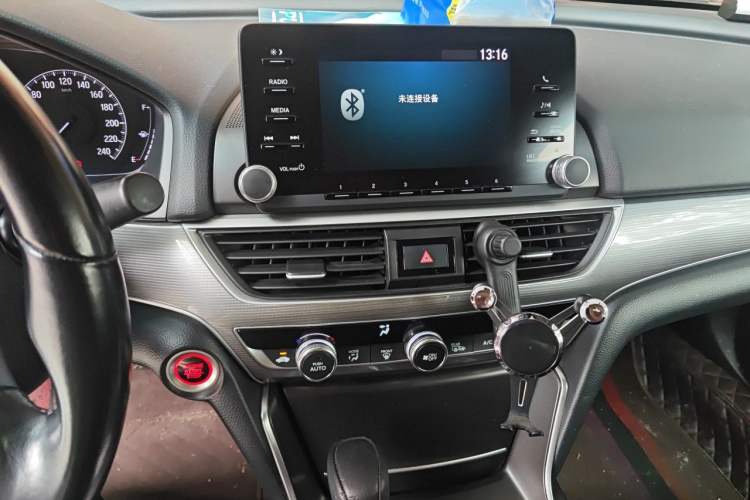 Used Honda Accord 2018 260TURBO Luxury Edition China VI Audio And AC Panel