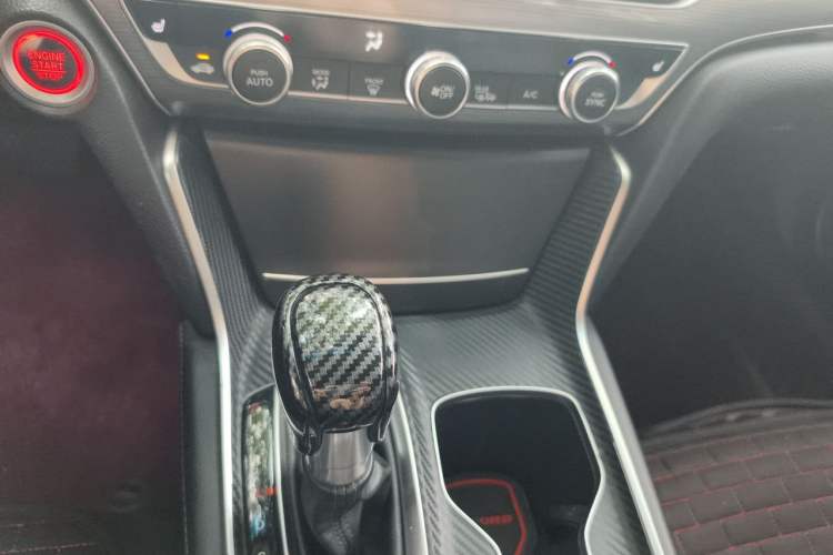 Used Honda Accord 2018 260TURBO Prestige Edition China VI Audio And AC Panel