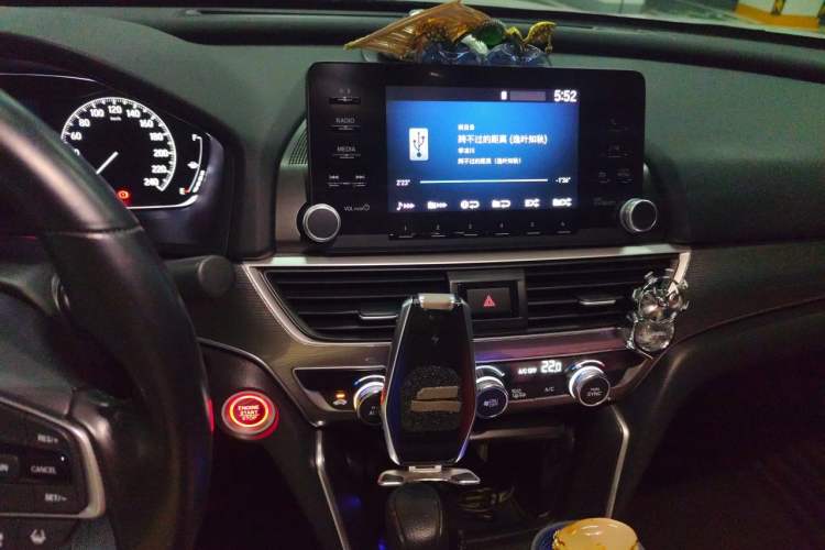 Used Honda Accord 2018 260TURBO Luxury Edition China VI Audio And AC Panel