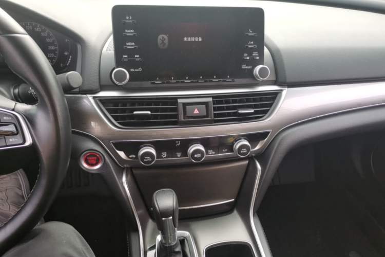 Used Honda Accord 2018 260TURBO Elite Edition China VI Audio And AC Panel