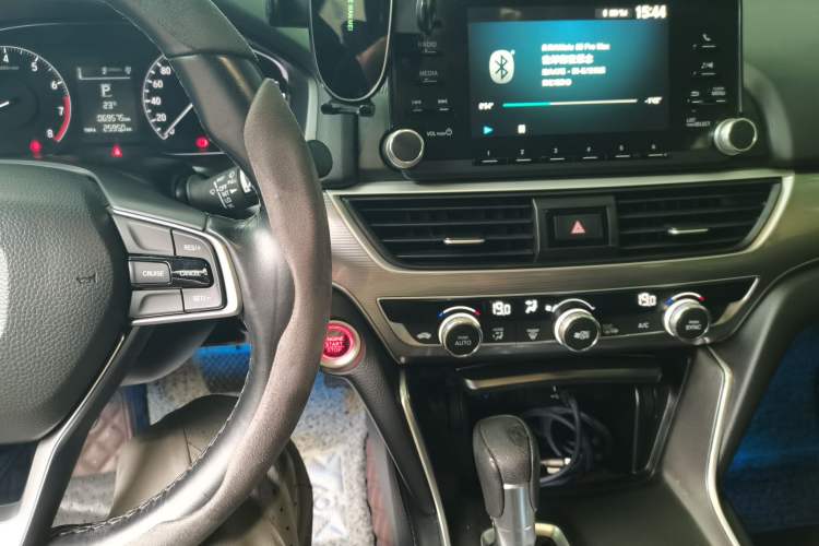 Used Honda Accord 2018 260TURBO Elite Edition China VI Audio And AC Panel