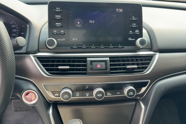 Used Honda Accord 2018 230TURBO Comfort Version National V Audio And AC Panel