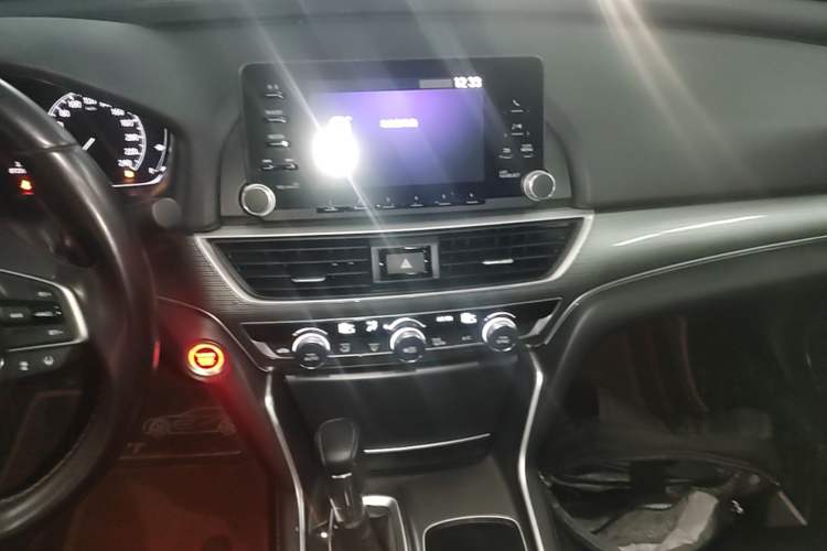 Used Honda Accord 2018 260TURBO Luxury Edition China VI Audio And AC Panel