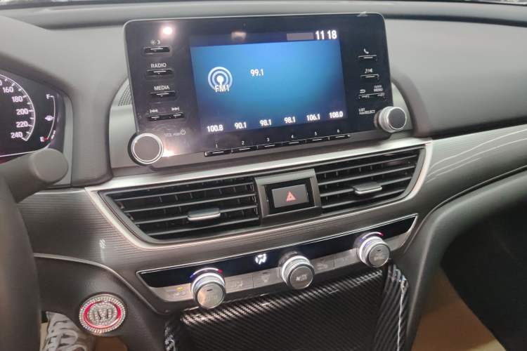 Used Honda Accord 2018 260TURBO Luxury Edition China VI Audio And AC Panel