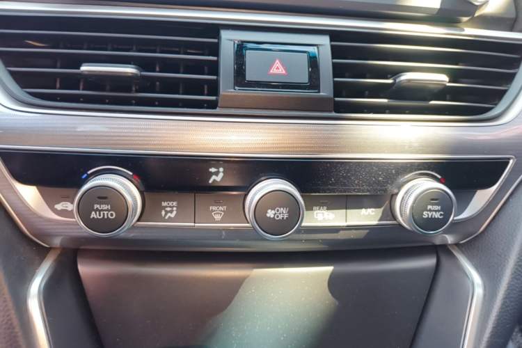 Used Honda Accord 2018 260TURBO Elite Edition China VI Audio And AC Panel