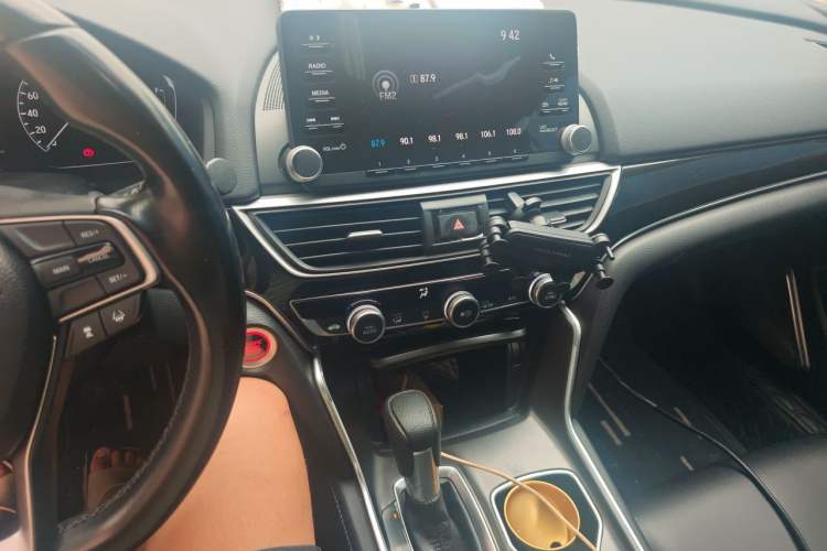 Used Honda Accord 2018 260TURBO Luxury Edition China VI Audio And AC Panel