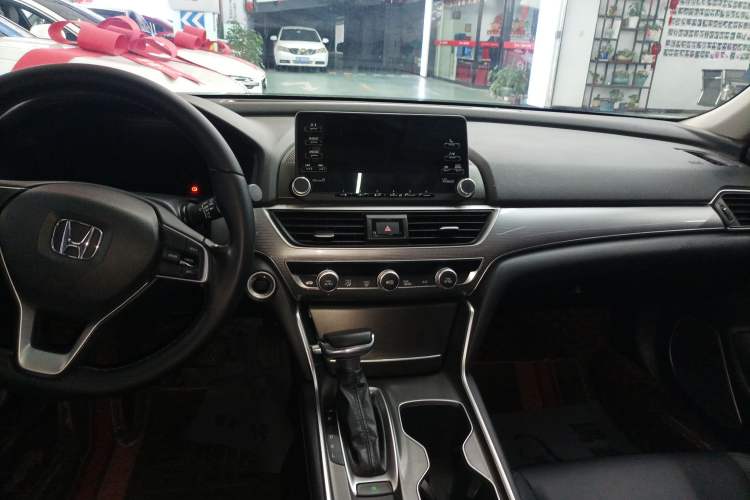 Used Honda Accord 2018 260TURBO Elite Edition China VI Audio And AC Panel