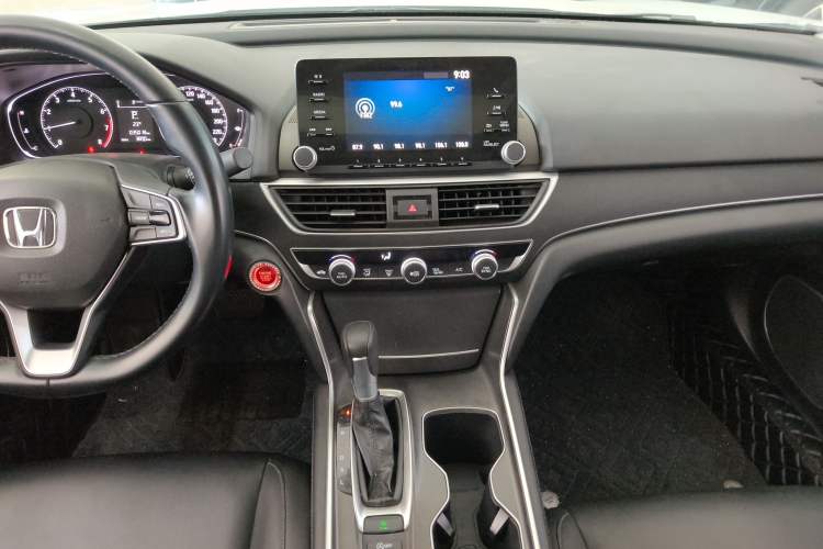 Used Honda Accord 2018 260TURBO Elite Edition China VI Audio And AC Panel