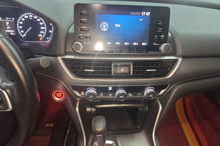 Used Honda Accord 2018 260TURBO Elite Edition China VI Audio And AC Panel