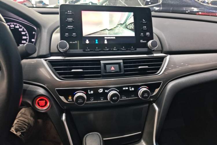 Used Honda Accord 2018 260TURBO Elite Edition China VI Audio And AC Panel