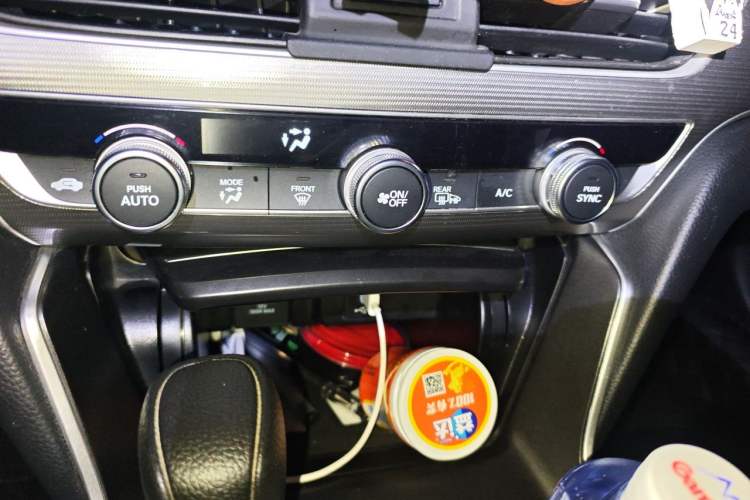 Used Honda Accord 2018 260TURBO Elite Edition China VI Audio And AC Panel