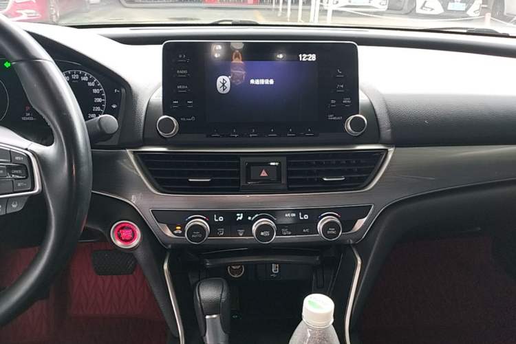 Used Honda Accord 2018 260TURBO Luxury Edition China VI Audio And AC Panel