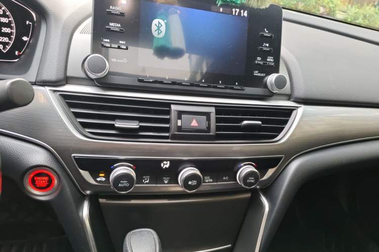 Used Honda Accord 2018 260TURBO Elite Edition China VI Audio And AC Panel