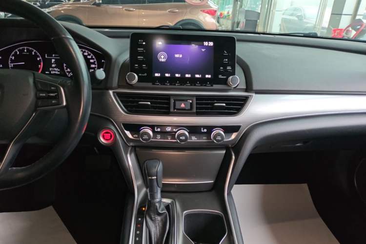 Used Honda Accord 2018 260TURBO Elite Edition China VI Audio And AC Panel