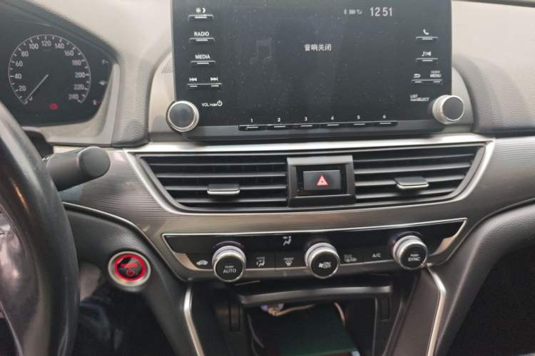 Used Honda Accord 2018 Rui Hybrid 2.0L Rui Ling Edition China VI Audio And AC Panel
