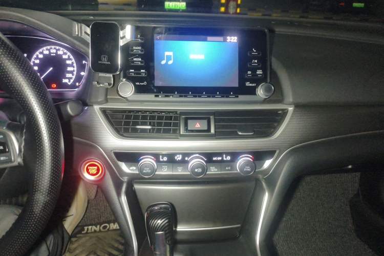 Used Honda Accord 2018 260TURBO Elite Edition China VI Audio And AC Panel