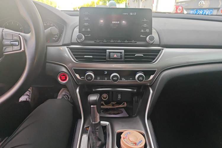Used Honda Accord 2018 260TURBO Elite Edition China VI Audio And AC Panel