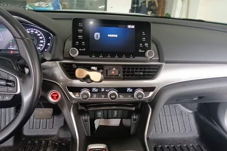 Used Honda Accord 2018 Rui Hybrid 2.0L Rui Ling Version China V Audio And AC Panel