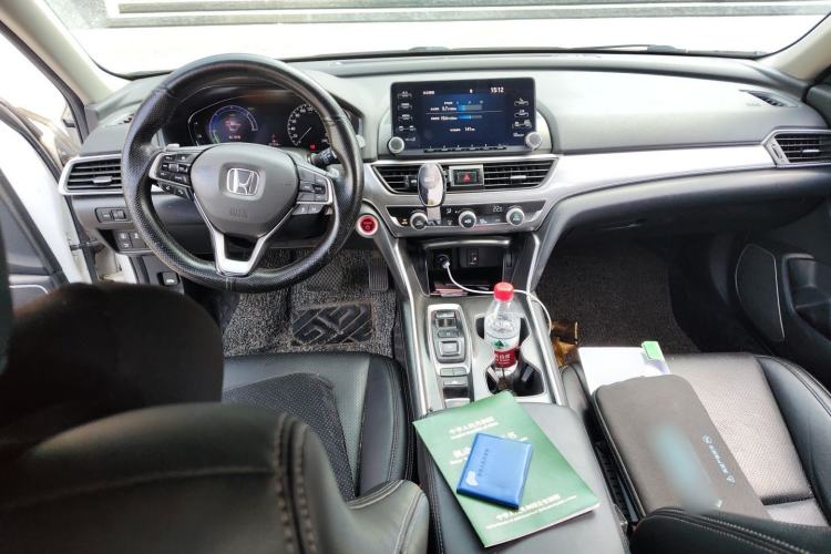 Used Honda Accord 2018 Rui·Hybrid 2.0L Rui Ku Edition China VI Center Console