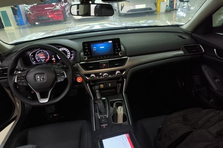 Used Honda Accord 2018 260TURBO Elite Edition China VI Center Console