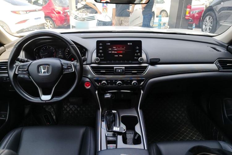 Used Honda Accord 2018 260TURBO Elite Edition China VI Center Console