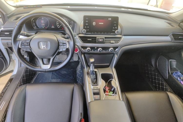 Used Honda Accord 2018 260TURBO Luxury Edition China VI Center Console