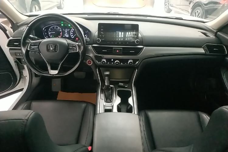 Used Honda Accord 2018 260TURBO Elite Edition China VI Center Console